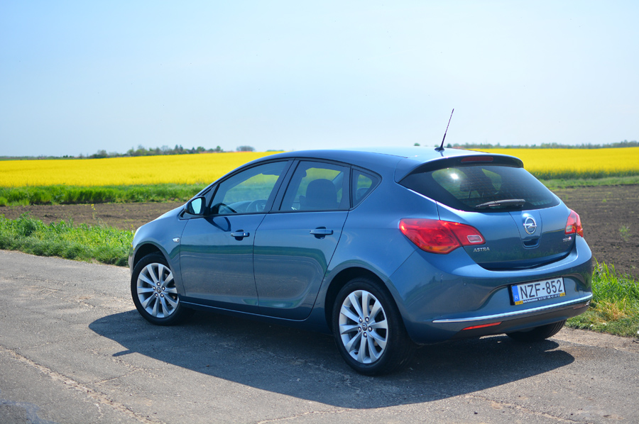 Opel astra j 1 4 turbo fogyasztás