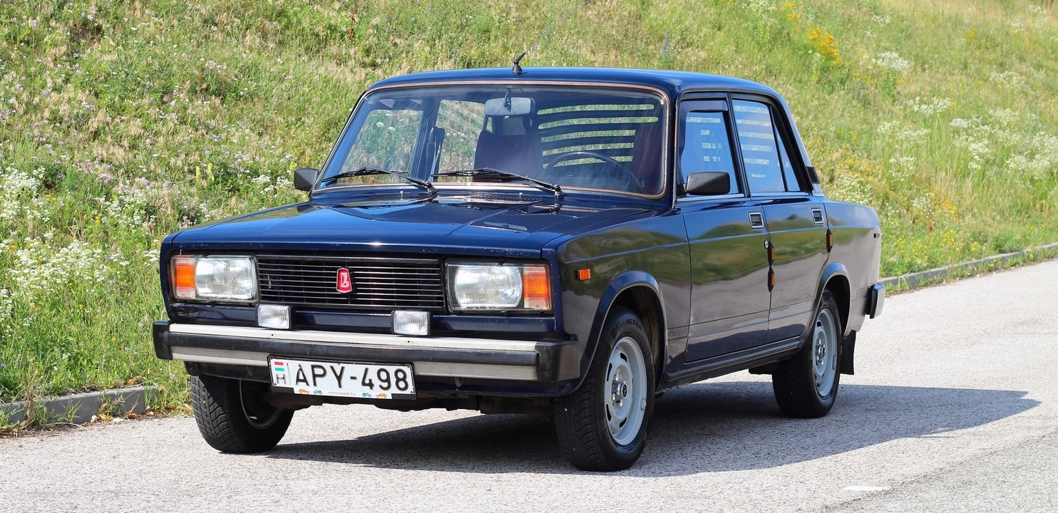 Экспортный шильдик lada 2105