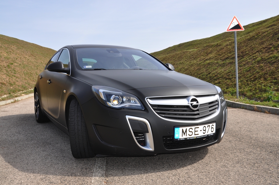 Incessant lack Season Opel Insignia OPC menetpróba – 325 ló, ha megindul