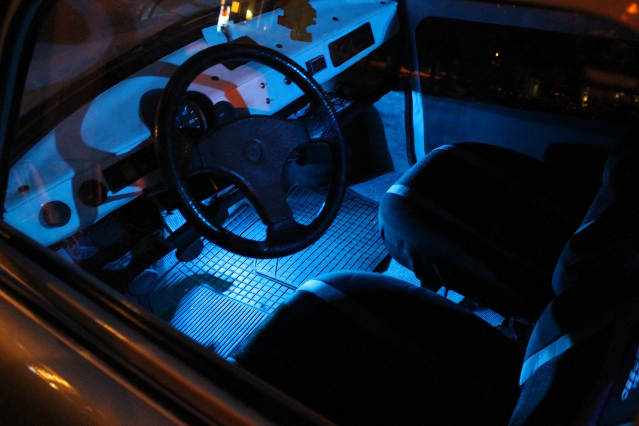 Led belső világítás autóba