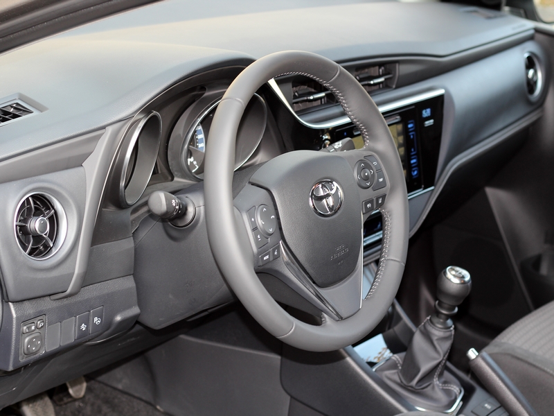 Toyota Auris belső